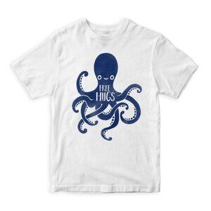 Free Hugs Octopus T-Shirt – Cute Ocean Animal Graphic Tee – Funny Sea Creature